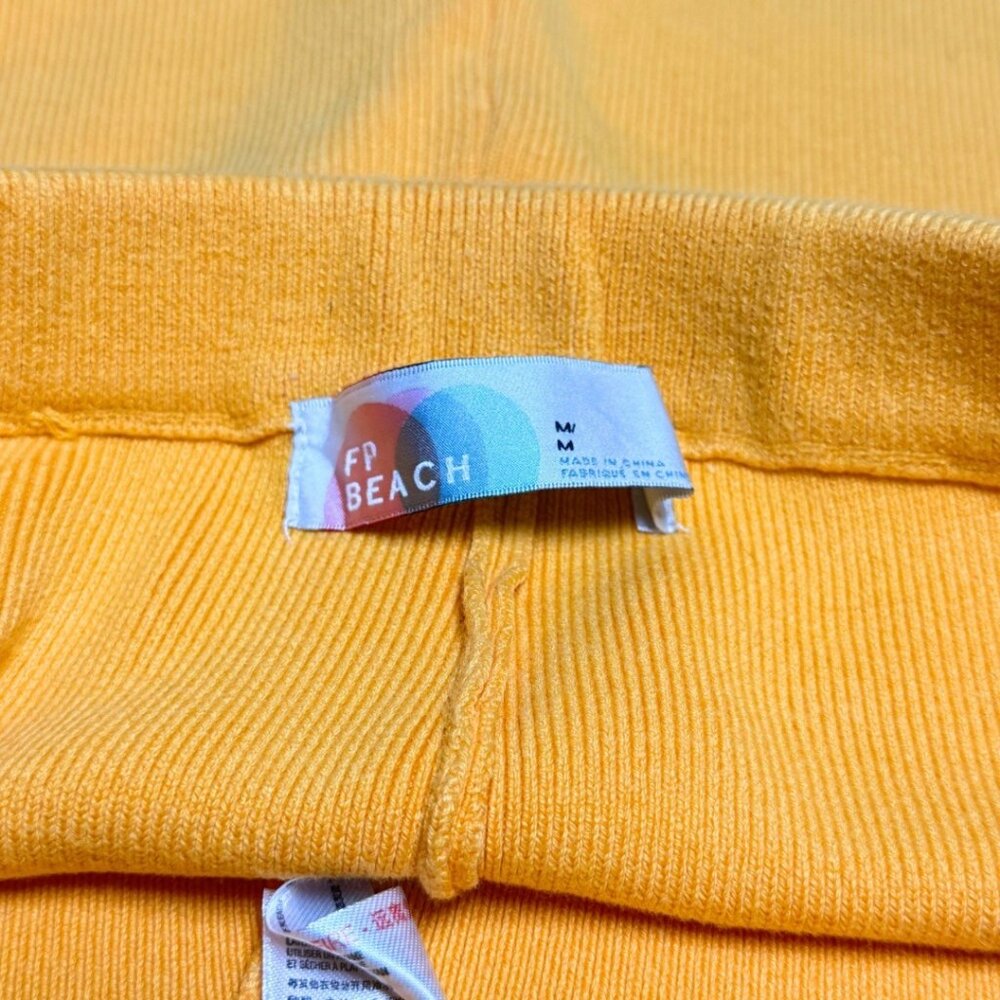 FP Beach Yellow Knit Shorts High Waist Medium Stretch Free People Monochrome - Picture 3 of 6